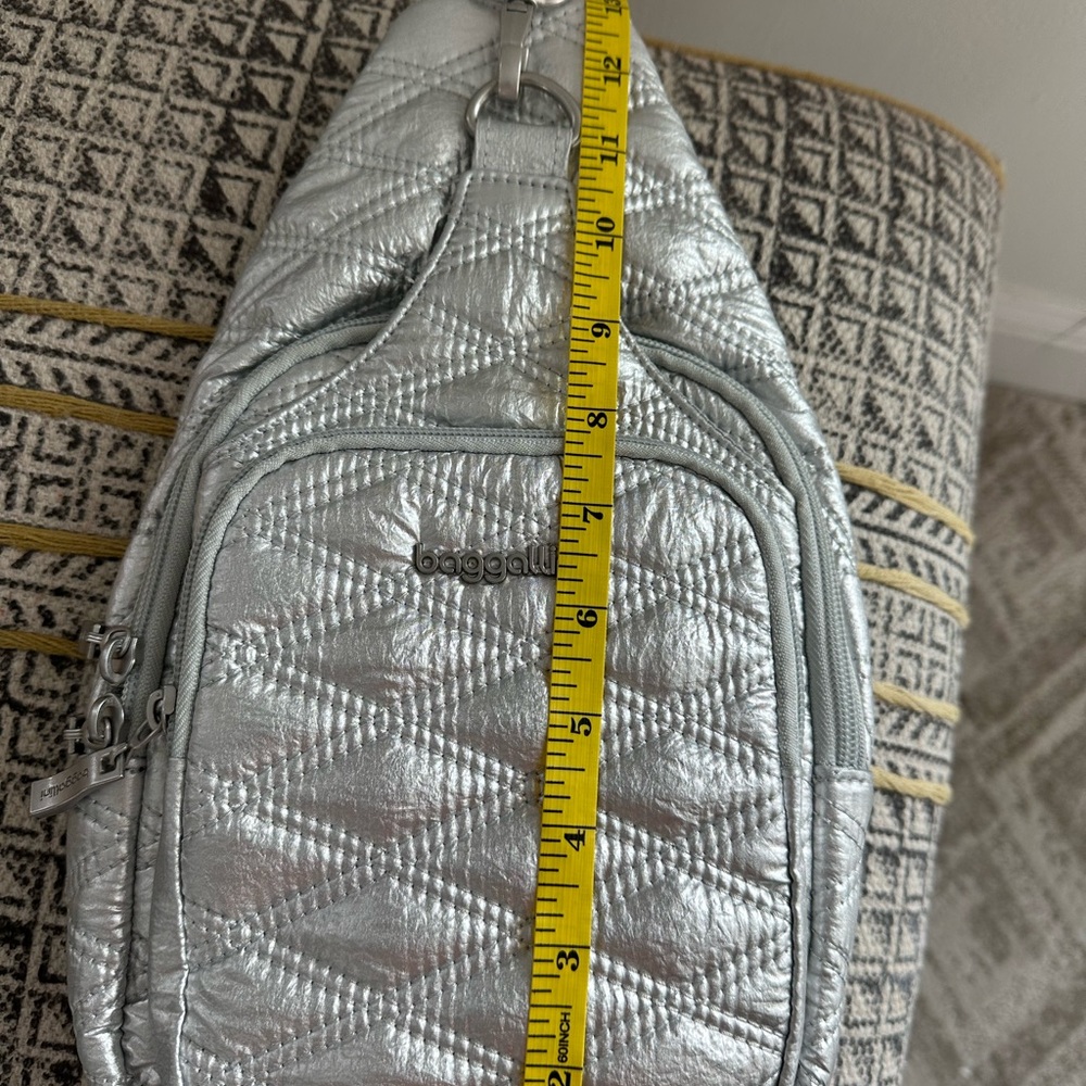 Baggallini Quilted Silver Backpack - Picture 8 of 9